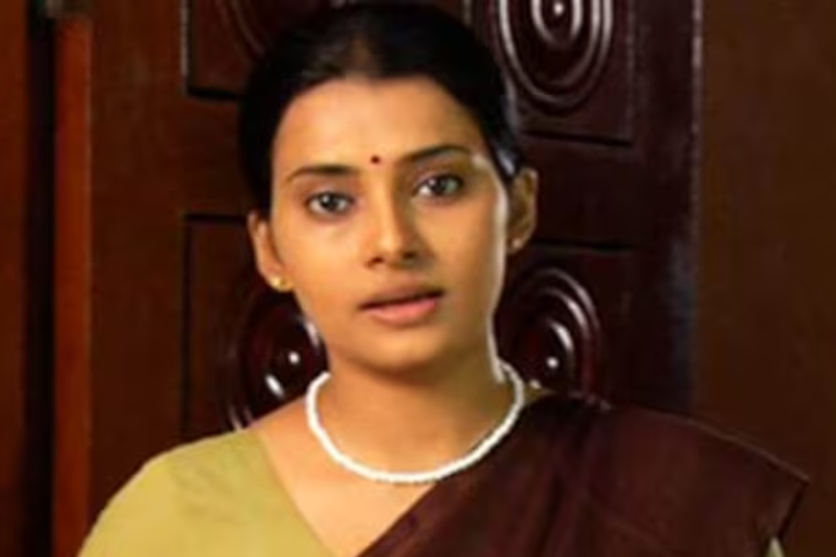 லட்சுமி சீரியலில் கதாநாயகியாக நடிக்க நடிகை ஸ்ருதி ராஜ் வாங்கும் சம்பளம்... எவ்வளவு தெரியுமா | Lakshmi Serial Actress Shruthi Raj Salary