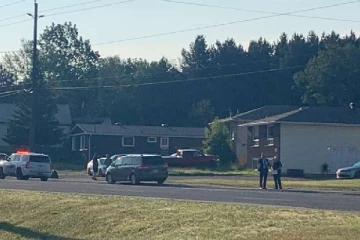 ஒன்றாரியோவில் இரண்டு இளைஞர்கள் மீது கத்தி குத்து தாக்குதல்