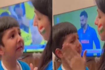 உலக கோப்பையில் இந்தியா படுத்தோல்வி: நினைத்து நினைத்து அழுகும் சிறுவன்