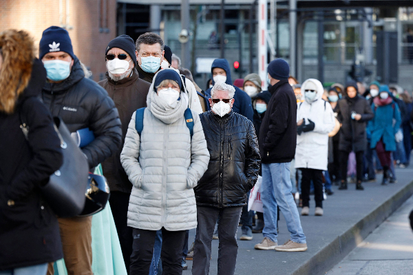 அமெரிக்காவை அச்சுறுத்தும் கொரோனா; கட்டாயமாக்கப்படும் முகக்கவசம் | Corona Threatens America Mandatory Face Covering அமெரிக்காவை அச்சுறுத்தும் கொரோனா; கட்டாயமாக்கப்படும் முகக்கவசம் | Corona Threatens America Mandatory Face Covering
