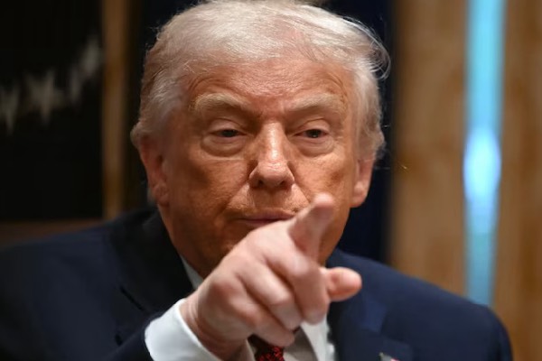 ஐரோப்பா சிதைந்துபோனது மற்றும் பலவீனமானது! நேச நாடுகளை கடுமையாக விமர்சித்த டிரம்ப் | Europe Decaying And Weak Trump Blast Allies ஐரோப்பா சிதைந்துபோனது மற்றும் பலவீனமானது! நேச நாடுகளை கடுமையாக விமர்சித்த டிரம்ப் | Europe Decaying And Weak Trump Blast Allies