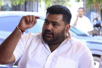 மதுபானசாலை அனுமதி பெற்றதாக ஆதரமில்லாத குற்றச்சாட்டு : அங்கஜன் விசனம்