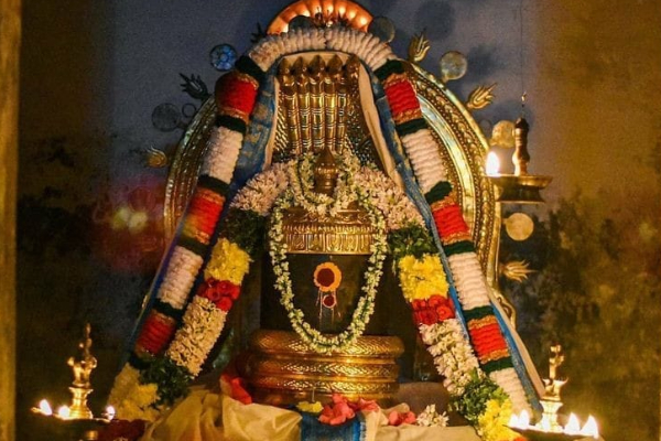 2026-ல் சிவபெருமான் அருள் பெற இந்த நாட்களை எல்லாம் தவற விடாதீர்கள் | 2026 Pradosh Vrat Day And Date Full Details