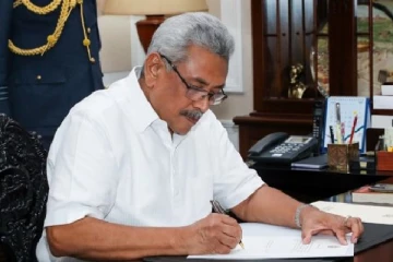 பதவி விலகல் கடிதத்தில் கையொப்பமிட்டார் கோட்டாபய: இராணுவ பாதுகாப்பில் இருப்பதாக தகவல்
