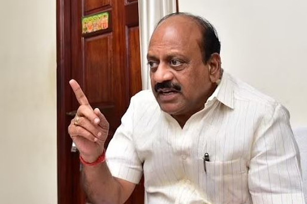 3 மாதங்களில் மகளிருக்கு மாதம் ரூ.1000 வழங்கும் திட்டம் நடைமுறைப்படுத்தப்படும் - குடும்ப பெண்கள் மகிழ்ச்சி! | 3 Month Ladies 1000 Give Starts Minister Byte