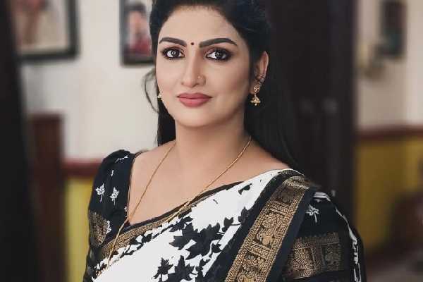 குழந்தை பொறந்து 2 மாசத்துல அம்மா இறந்துட்டாங்க!! நடிகை திவ்யா ஸ்ரீதர் எமோஷனல்.. | Serial Actress Divya Shridhar Emotional Interview