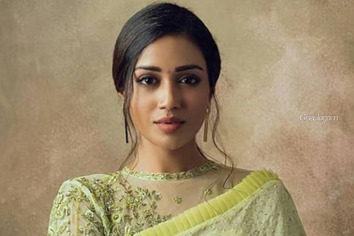 சினிமாவில் இருந்து திடீரென விலக முடிவெடுத்த பிரபல நடிகை, ஆனால்?... பிரபலம் கூறிய விஷயம் | Actress Nivetha Pethuraj Plan To Quit Cinema சினிமாவில் இருந்து திடீரென விலக முடிவெடுத்த பிரபல நடிகை, ஆனால்?... பிரபலம் கூறிய விஷயம் | Actress Nivetha Pethuraj Plan To Quit Cinema