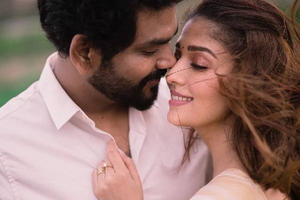 என்னது ரத்த உறவில் நயன்தாராவுக்கு குழந்தைக்கும் எந்த சம்பந்தமே இல்லையா.. குண்டைப்போட்ட மருத்துவர்.. | Nayanthara Is A Mother Shocking Information