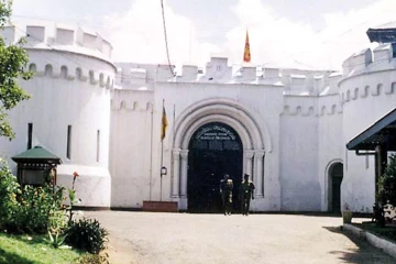 බන්ධනාගාර තදබදයට විසඳුම් සොයයි - ඇප ක්‍රමවේදය වෙනස් කිරීමට හා විකල්ප දඬුවම් හඳුන්වාදීමට සැලසුම්