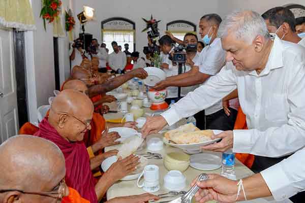 ஜனாதிபதி ரணில் உலகிற்கு முன்னுதாரணமாக செயல்படுகிறார்! | President Ranil Is Setting An Example World