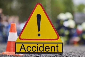 යතුරුපැදියක් දුම්රියේ ගැටෙයි - කාන්තාවක් ජිවිතක්ෂයට.