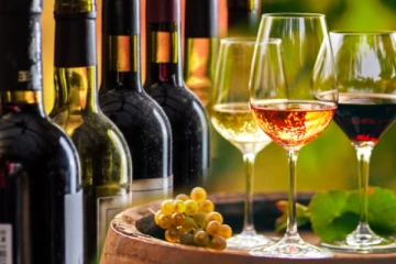 ஒயின்களை அப்புறப்படுத்த 1780 கோடி செலவிடும் பிரான்ஸ்; எதற்காக?