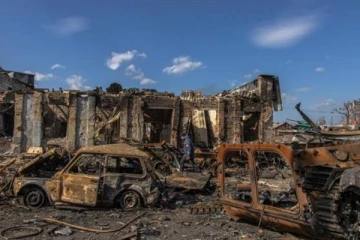 உறுதி மொழியை மீறி ரஷ்ய படையினர் குடியிருப்புக்கள் மீது தாக்குதல்! பலர் பலி!(video)