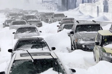 டொரன்டோவில் கடும் பனிப்பொழிவு