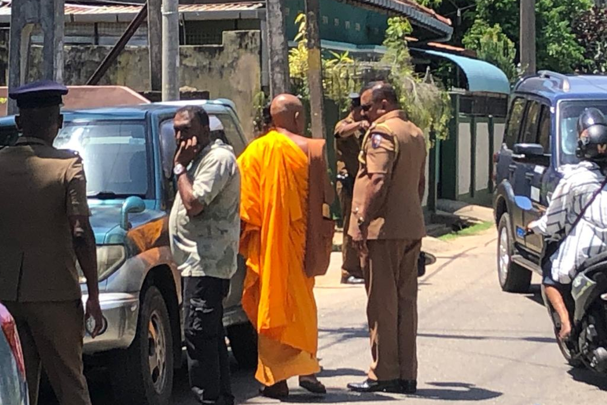 அம்பிட்டிய சுமண ரத்ன தேரருக்கு விளக்கமறியல் : நீதிமன்றம் அதிரடி உத்தரவு | Arrested Ampitiye Sumanarathana Thero அம்பிட்டிய சுமண ரத்ன தேரருக்கு விளக்கமறியல் : நீதிமன்றம் அதிரடி உத்தரவு | Arrested Ampitiye Sumanarathana Thero
