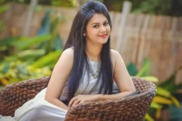 நடிகை காமனாவுக்கு இவ்வளவு பெரிய மகள்களா?- முதன்முறையாக வெளியான புகைப்படம்