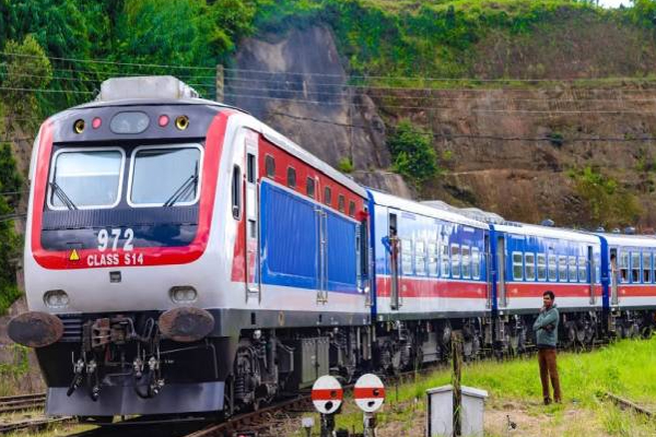 கொழும்பில் இருந்து பதுளை வரை புதிய புகையிரத சேவை ஆரம்பம்! | New Train Service From Colombo To Badulla Begins