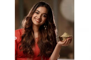 சைடு பிசினஸ் தொடங்கிய நடிகை கீர்த்தி சுரேஷ் - வீடியோ வைரல்