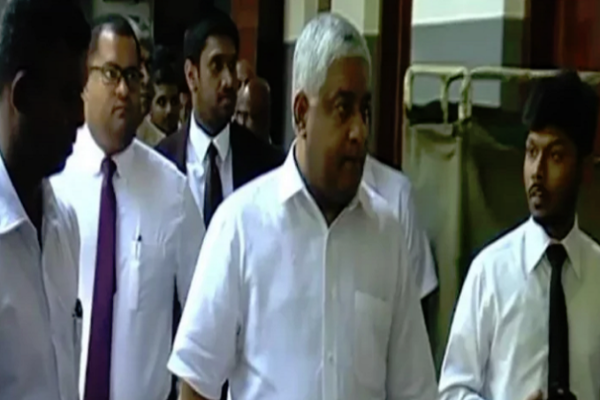 காவல்துறைமா அதிபருக்கு வழங்கப்பட்டுள்ள உடனடி உத்தரவு! - ஐபிசி தமிழ்