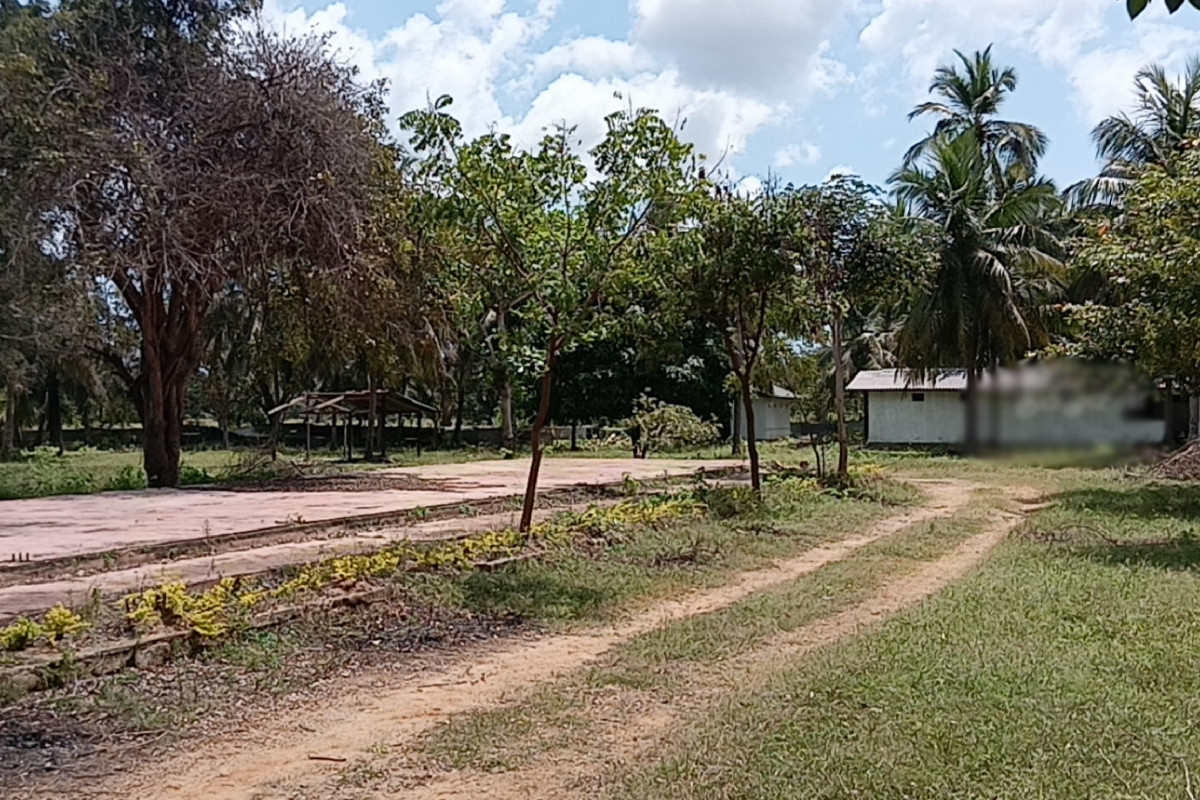 கிளிநொச்சியில் விடுதலைப்புலிகள் தலைவர் பேச்சு நடத்திய இடத்தை விடுவித்தது சிறிலங்கா இராணுவம் | Sri Lanka Army Returns Kilinochchi Land