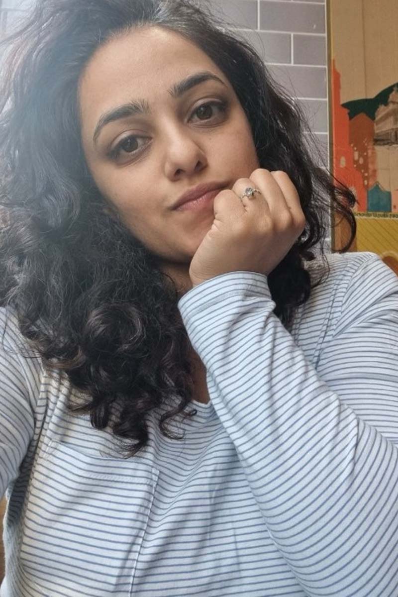 தாயின் கையில் குழந்தையாக இருக்கும் இந்த நடிகை யார் தெரியுமா? | Actress Nithya Menon Childhood Photo Viral தாயின் கையில் குழந்தையாக இருக்கும் இந்த நடிகை யார் தெரியுமா? | Actress Nithya Menon Childhood Photo Viral