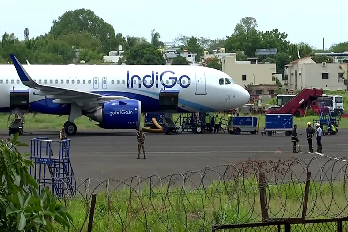 சவூதிக்கான விமான சேவைகளை நிறுத்திய இண்டிகோ | Indigo Suspends Flights To Saudi Arabia சவூதிக்கான விமான சேவைகளை நிறுத்திய இண்டிகோ | Indigo Suspends Flights To Saudi Arabia