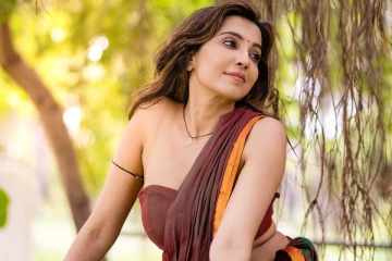 கிராமத்து பெண் லுக்கில் கிளாமர் போஸ் கொடுத்த பார்வதி நாயர்