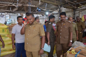 උත්සව සමයේ වෙනුවෙන් ජනතාවට දැනුම්දීමක් - අද සිට මහජන සෞඛ්‍ය පරීක්ෂකවරුන් 2000ක් ක්‍රියාත්මකයි