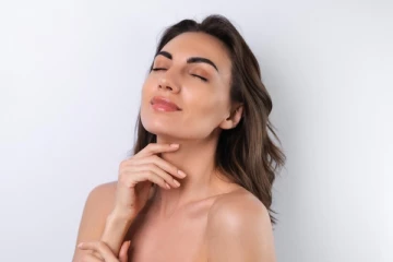 முகத்தில் உடனடி பளபளப்பைப் பெற விரும்பினால், இதை வீட்டிலேயே செய்யவும்!