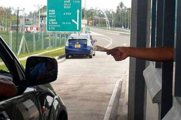 இரு நாட்களில் இலங்கைக்கு 100 மில்லியன் ரூபா வருமானம்