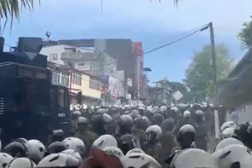 கொழும்பில் பதற்றம்: பல்கலை மாணவர்கள் பொலிஸார் மீது கல்வீச்சு தாக்குதல் (Live)