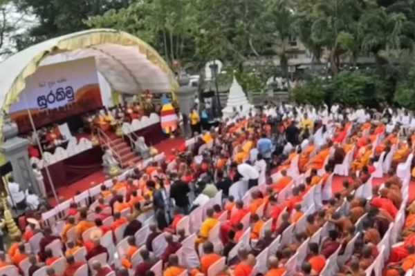 ஜனாதிபதி - பிரதமர் மன்னிப்பு கோர வேண்டும்: தேரர்கள் மாநாட்டில் ஆவேசம் | Buddhism Harini Amarasuriya Anura Kumara