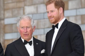 அரச குடும்பத்திற்கு திரும்ப ஆசைப்படும் இளவரசர் ஹரி: அரண்மனை வட்டாரத்தில் கசிந்த தகவல்