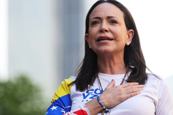 நோபல் பரிசு வென்ற மரியாவுக்கு வெனிசுலா அரசு மிரட்டல் | Venezuelan Threatens Nobel Prize Winner Maria