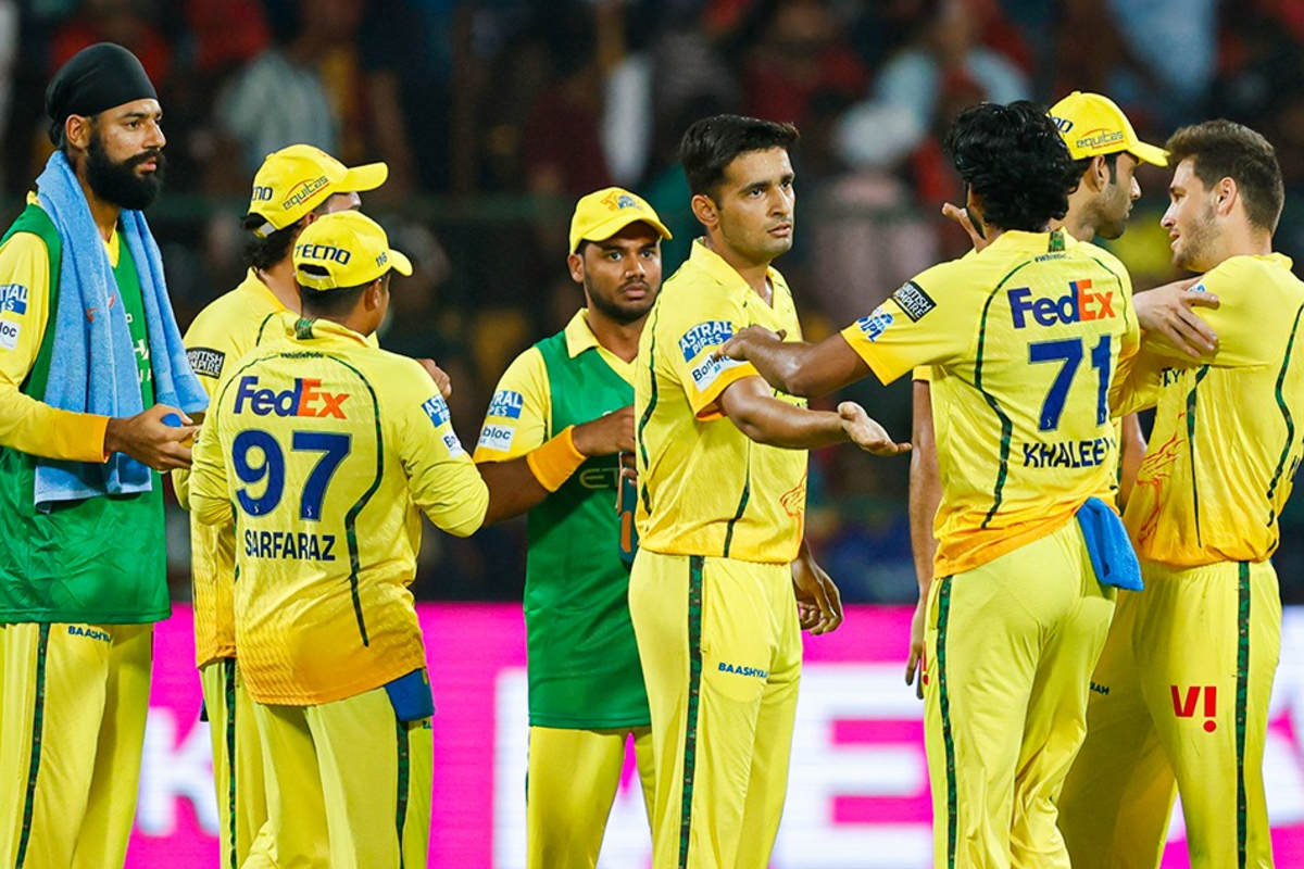 தொடர் தோல்விகளால் திணறும் சென்னை சூப்பர் கிங்ஸ்! புள்ளிப்பட்டியலில் கடைசி இடம் | Csk Vs Rcb Score Updates