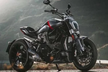 அசத்தலான அம்சங்களுடன் இந்தியாவில் களமிறங்கும் டுகாட்டி எக்ஸ்டயவெல்- விலை என்ன?