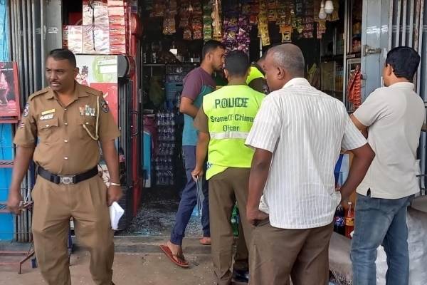 யாழில் நள்ளிரவில் அரங்கேறிய சம்பவம்; பொலிஸார் தீவிர விசாரணை!(Photos) | The Incident That Took Place At Midnight Jaffna