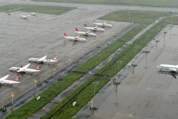 சென்னை விமான நிலையத்தில் விமான சேவைகள் ரத்து