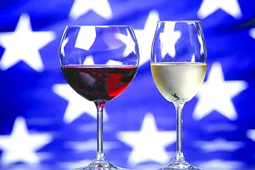 அமெரிக்க அரசின் அதிரடி அறிவிப்பு.. தடுப்பூசி போட்டுக்கொள்பவர்களுக்கு பீர் இலவசம்!!