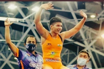 தங்கம் வென்ற இந்திய மல்யுத்த வீராங்கனை! குவியும் பாராட்டு