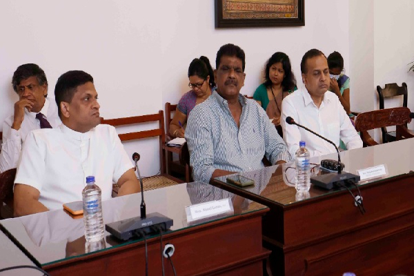 கடற்றொழிலாளர்களின் பிரச்சினை தொடர்பில் பிரதமரின் விசேட பணிப்புரை | Prime Minister Special Message Fishermen