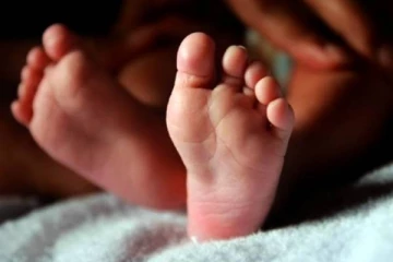 மருத்துவ செலவுக்கு பணமில்லை..பச்சிளம் குழந்தையை உயிருடன் புதைத்த தந்தை - பகீர் சம்பவம்!