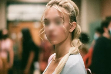 படங்களில் ஆடையின்றி இருக்கும் காட்சிகளில் தொடர்ந்து நடிப்பேன்!! 26 வயது நடிகை ஓபன் டாக்..