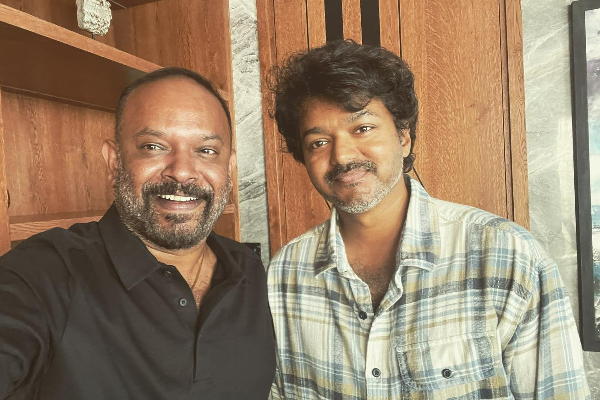 விஜய் உடன் சின்ன ரோலில் நடித்திருக்கும் வெங்கட் பிரபு! என்ன படம் தெரியுமா? | Venkat Prabhu Acted In Vijay S Sivagasi