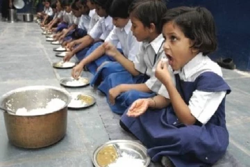 பசியுடன் படுக்கைக்குச் செல்லும் சிறுவர்கள்; யுனிசெப் கவலை