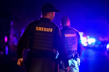 அமெரிக்காவில் பாலியல் தொழிக்காக சிறுமிகளை கடத்தியர் 5 இந்தியர்கள்!