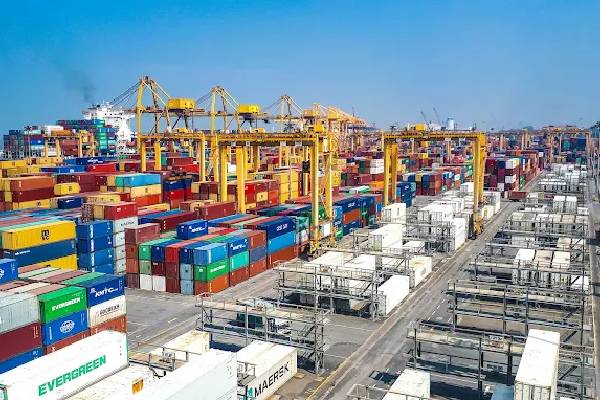 கொழும்பு துறைமுகத்தில் 13,000 கொள்கலன்களுக்கு ஏற்பட்டுள்ள சிக்கல் | 3000 Containers Piled Up At Colombo Port