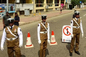 பல்வேறு திருட்டுச் சம்பவங்களுடன் தொடர்புடைய 15 வயதுச் சிறுவன் கைது