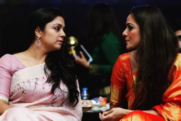 டப்பா ரோல் என ஜோதிகாவை தான் சொன்னேனா.. சிம்ரன் தற்போது கொடுத்த விளக்கம்