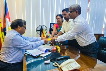 அபிவிருத்தி உத்தியோகத்தர்களின் பிரச்சினையை விசாரிக்க சுயாதீன விசாரணைக் குழு நியமிக்கப்படும் - ஆளுநர் உறுதி
